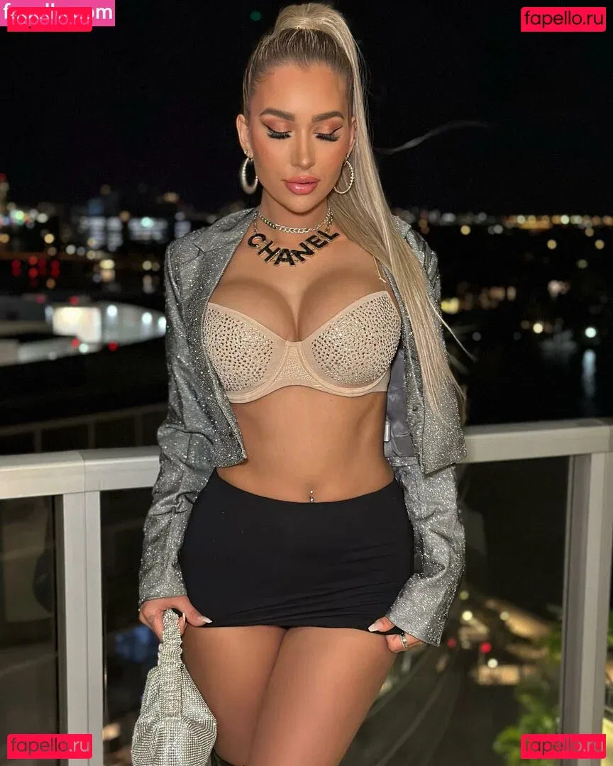 Nikita Sullivan Onlyfans Photo Gallery 