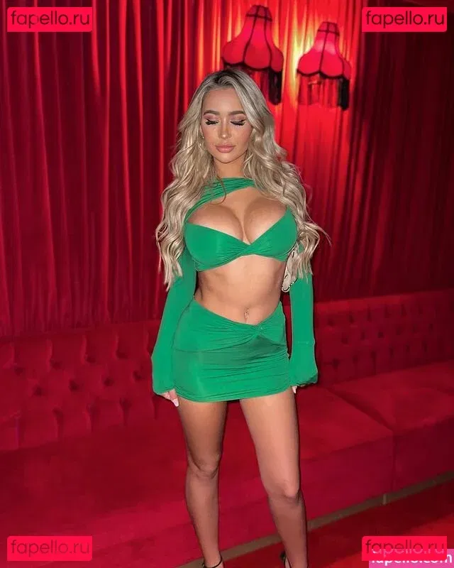 Nikita Sullivan Onlyfans Photo Gallery 