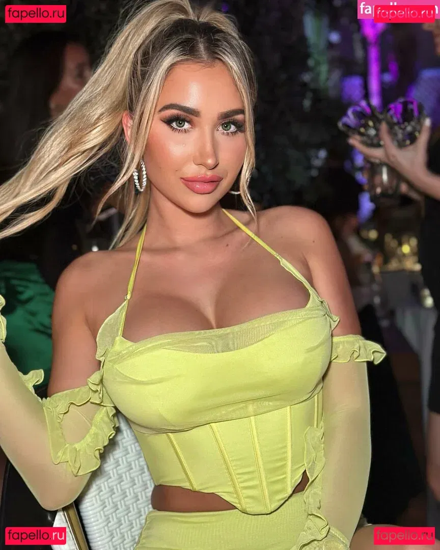 Nikita Sullivan Onlyfans Photo Gallery 