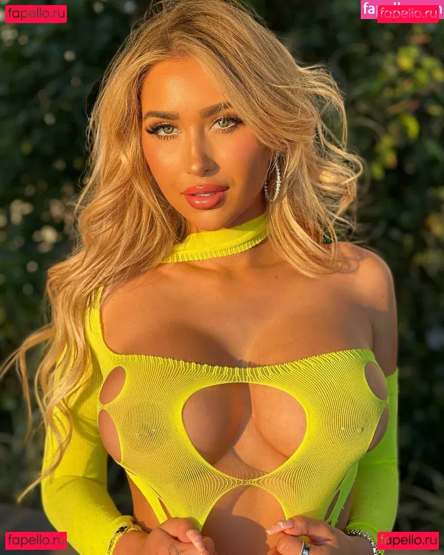 Nikita Sullivan Onlyfans Photo Gallery 