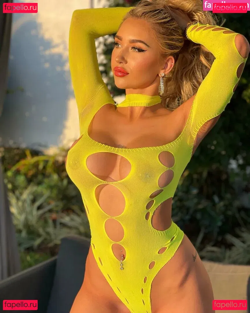 Nikita Sullivan Onlyfans Photo Gallery 