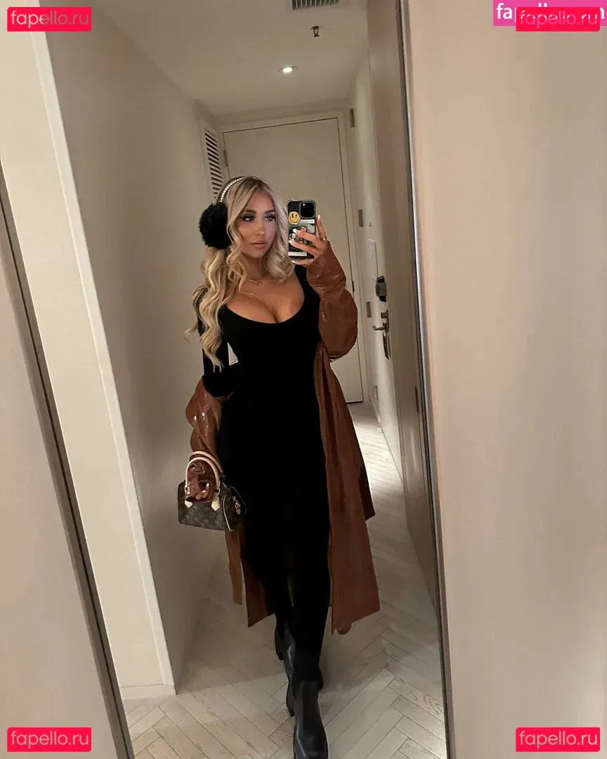 Nikita Sullivan Onlyfans Photo Gallery 