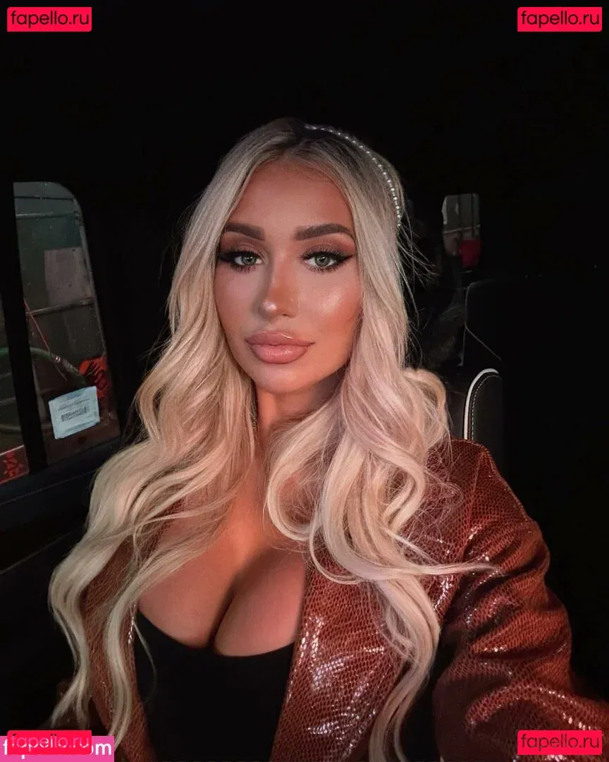 Nikita Sullivan Onlyfans Photo Gallery 