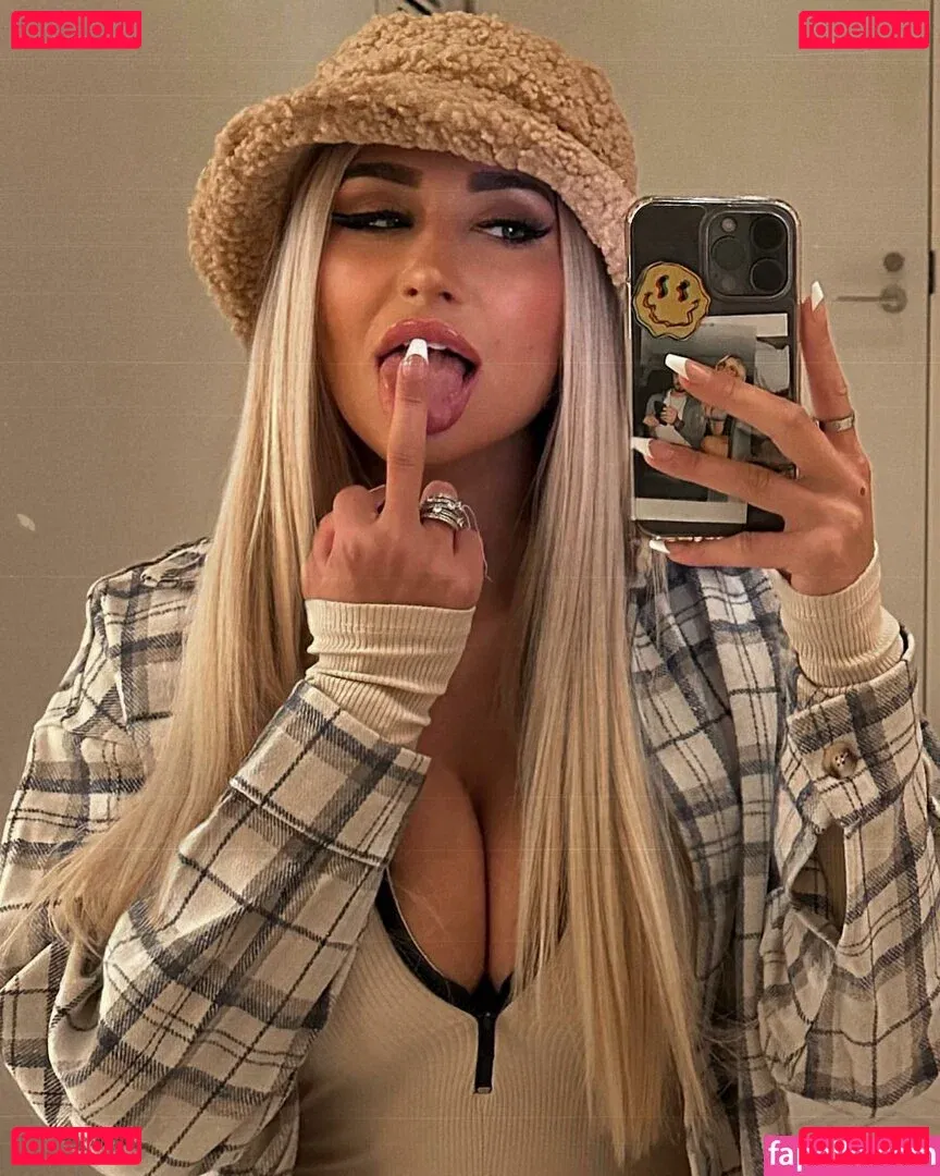 Nikita Sullivan Onlyfans Photo Gallery 