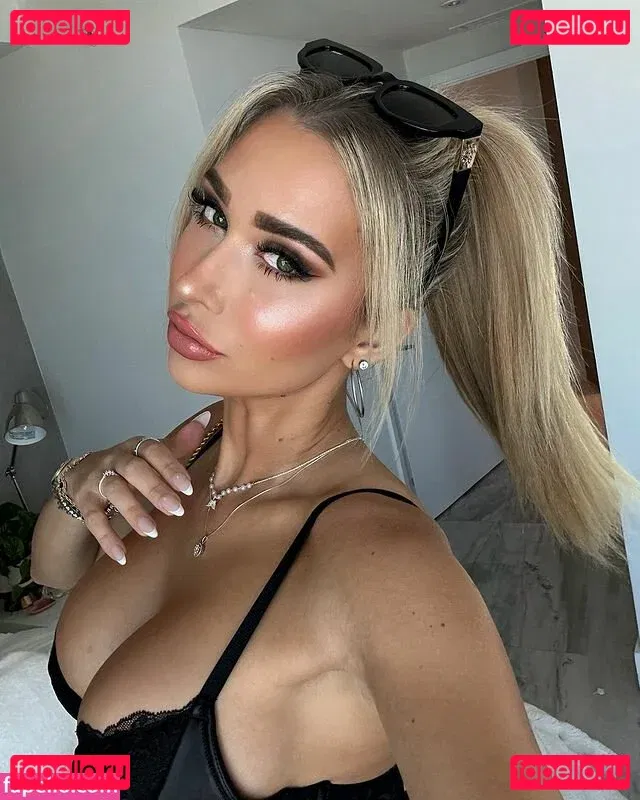 Nikita Sullivan Onlyfans Photo Gallery 