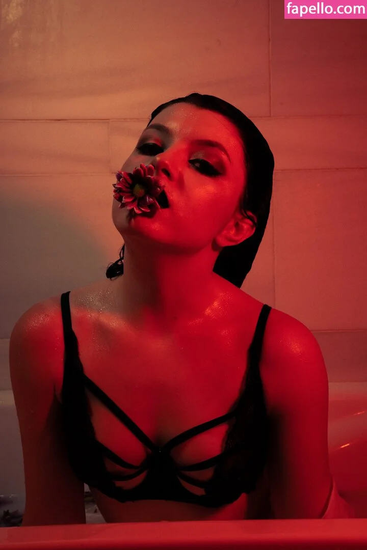 Olyashaa Onlyfans Photo Gallery 