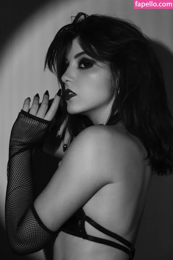 Olyashaa Onlyfans Photo Gallery 