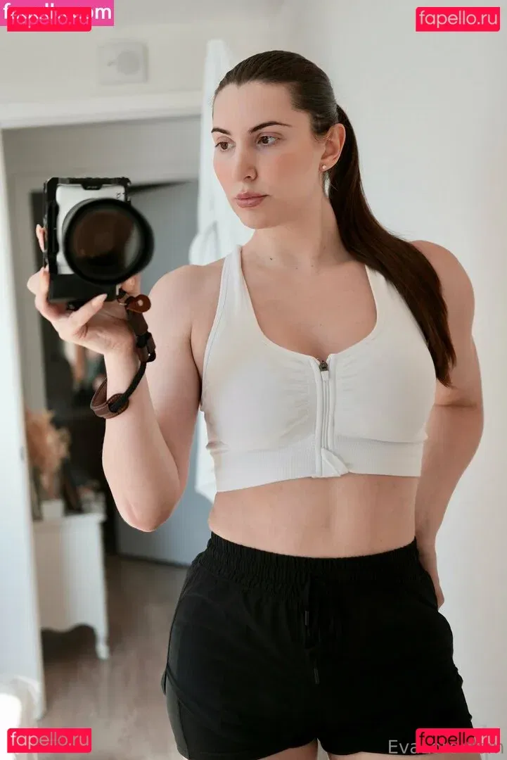 evalord Onlyfans Photo Gallery 