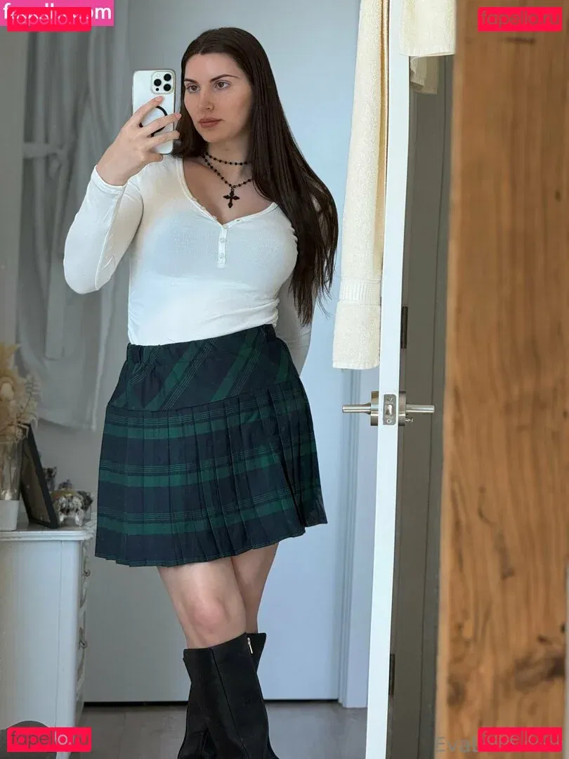 evalord Onlyfans Photo Gallery 