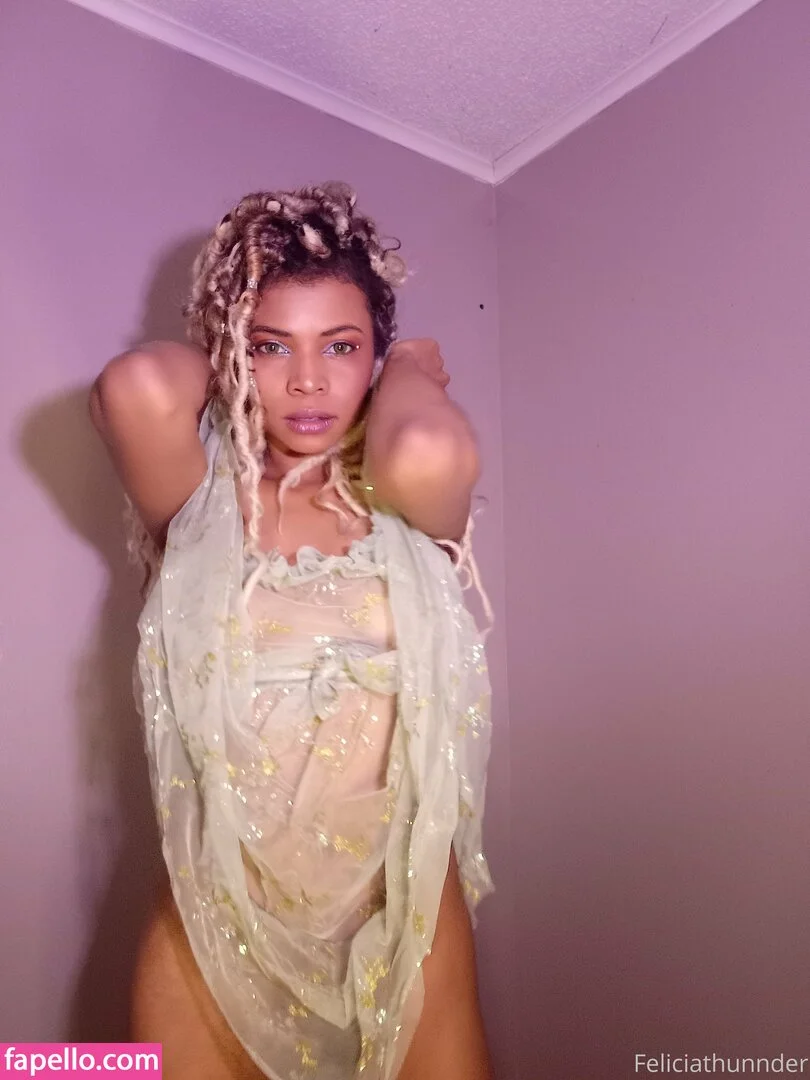 feliciathunnder Onlyfans Photo Gallery 