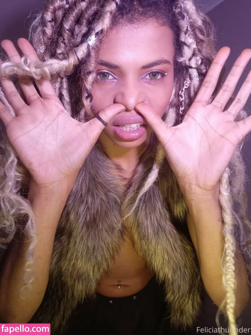 feliciathunnder Onlyfans Photo Gallery 