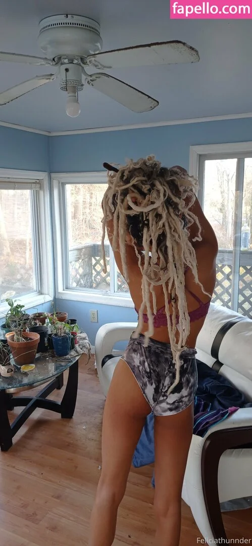 feliciathunnder Onlyfans Photo Gallery 