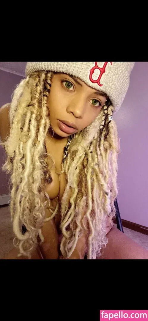 feliciathunnder Onlyfans Photo Gallery 