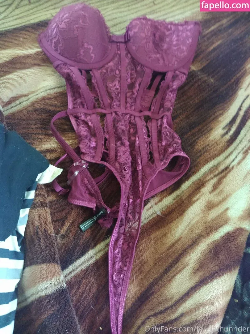 feliciathunnder Onlyfans Photo Gallery 