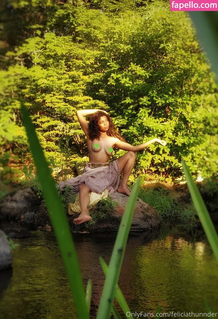 feliciathunnder Onlyfans Photo Gallery 