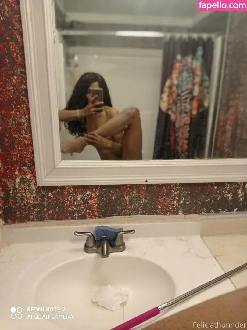 feliciathunnder Onlyfans Photo Gallery 