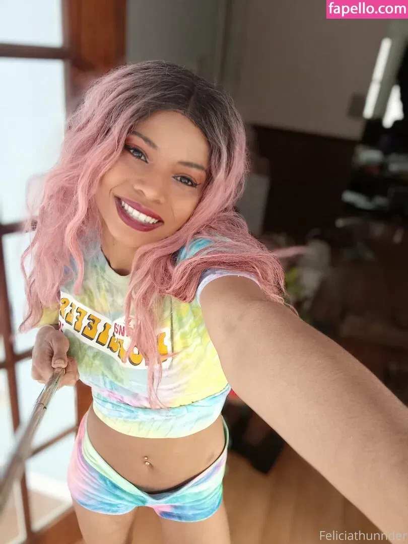 feliciathunnder Onlyfans Photo Gallery 