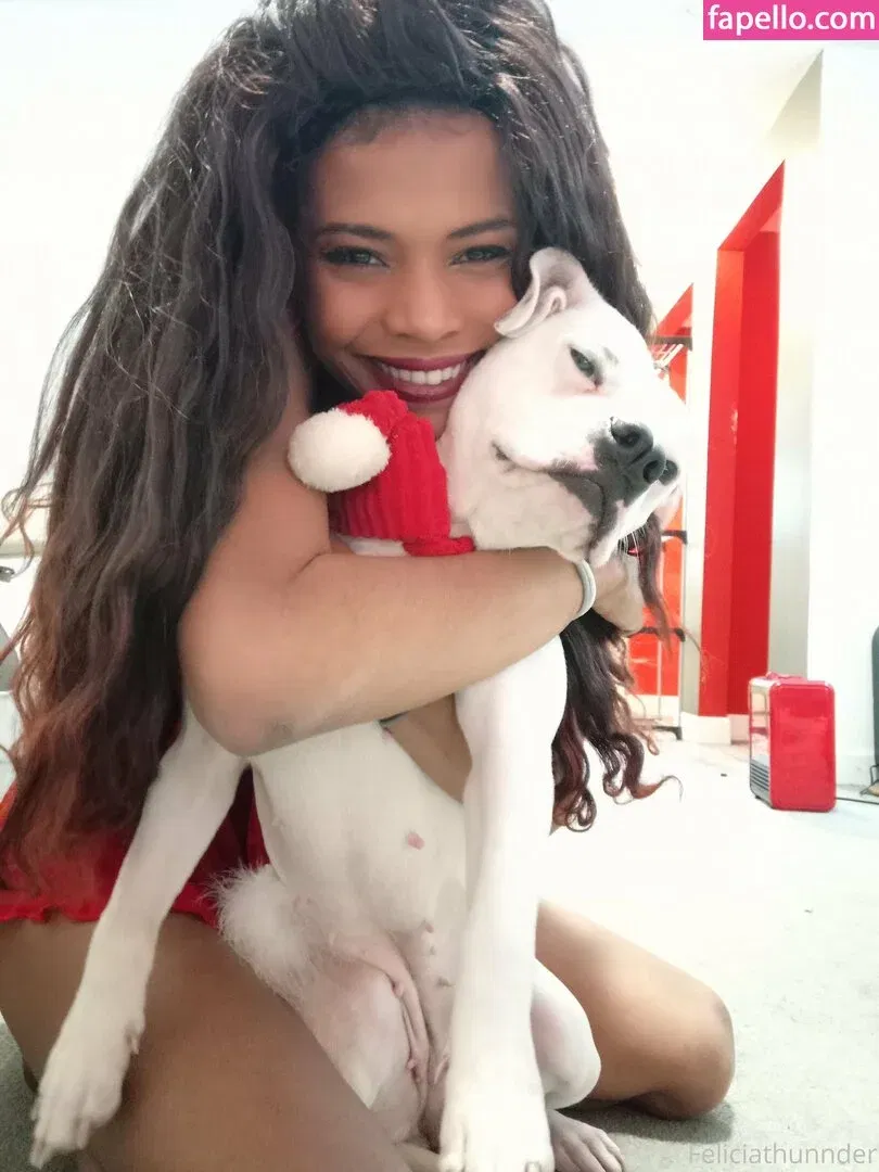 feliciathunnder Onlyfans Photo Gallery 