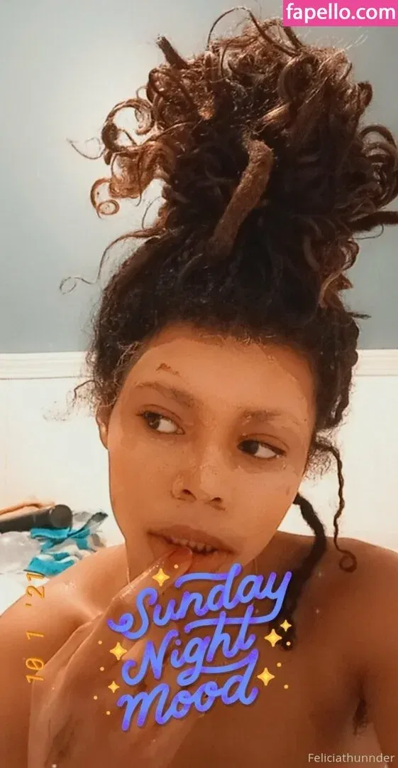 feliciathunnder Onlyfans Photo Gallery 