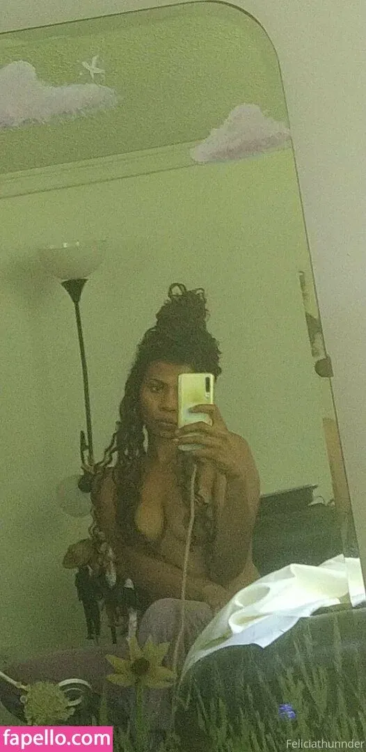 feliciathunnder Onlyfans Photo Gallery 