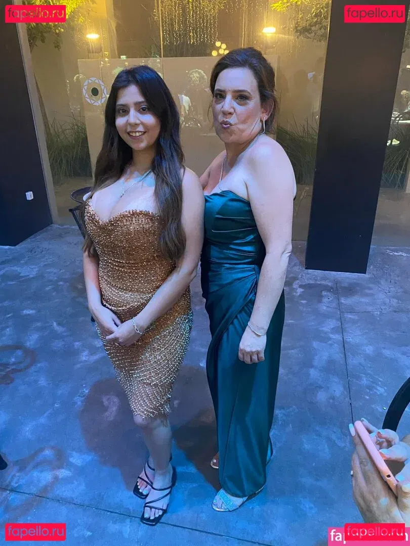 srrymom Onlyfans Photo Gallery 