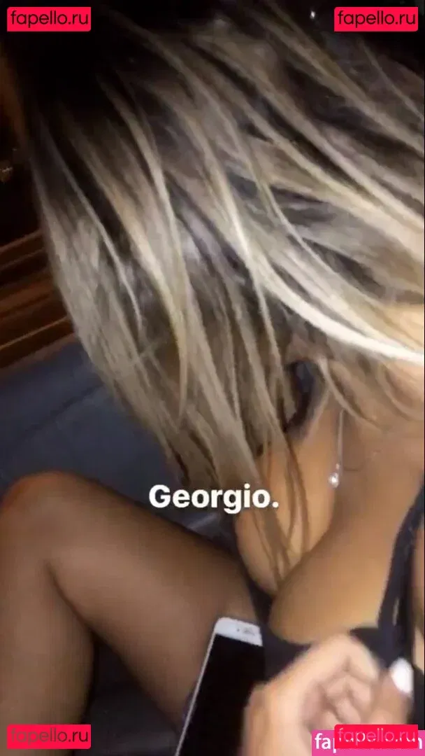 srrymom Onlyfans Photo Gallery 