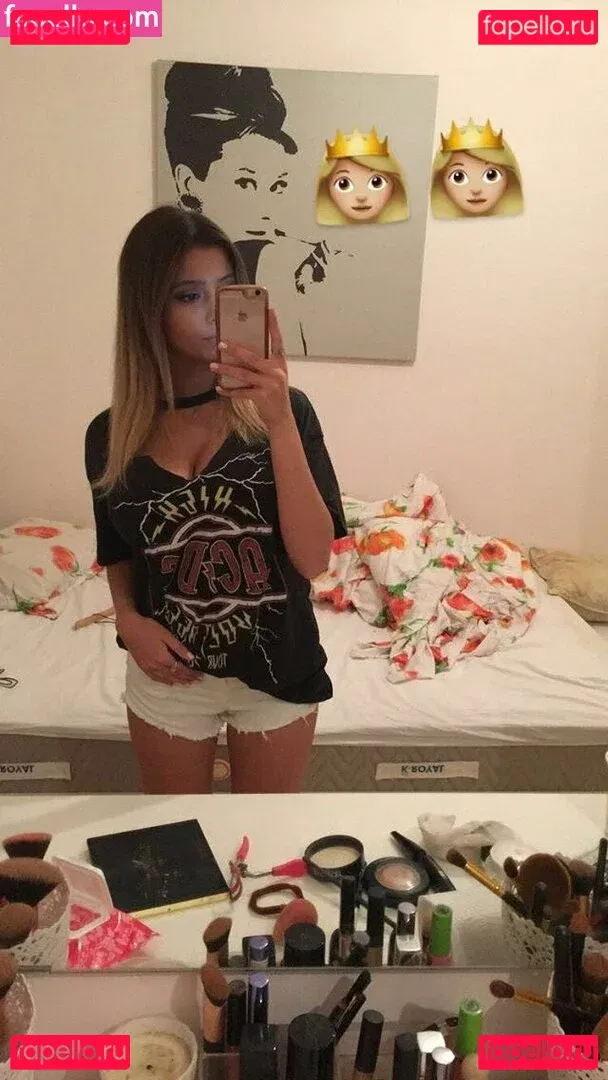 srrymom Onlyfans Photo Gallery 