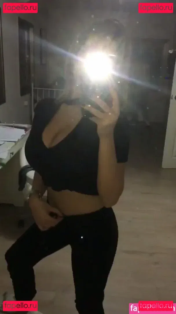 srrymom Onlyfans Photo Gallery 