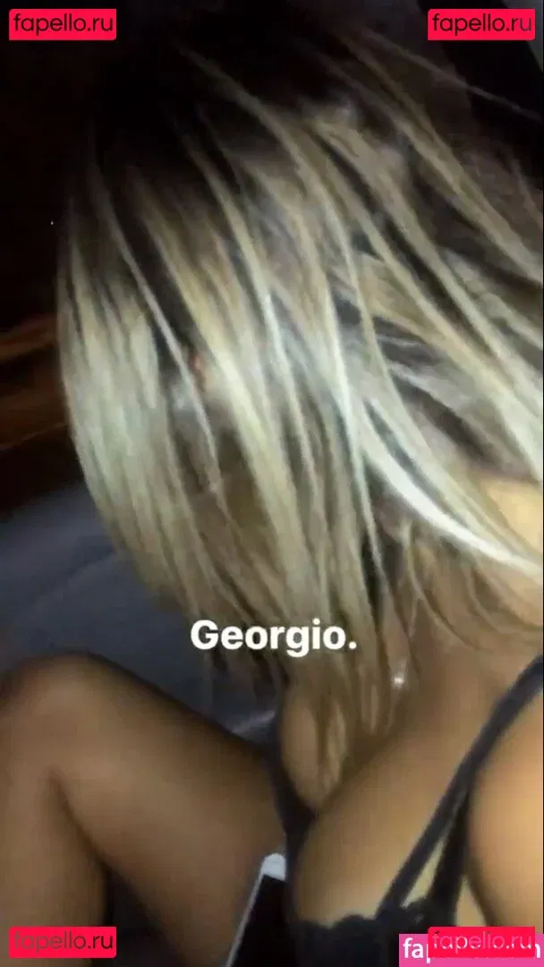 srrymom Onlyfans Photo Gallery 