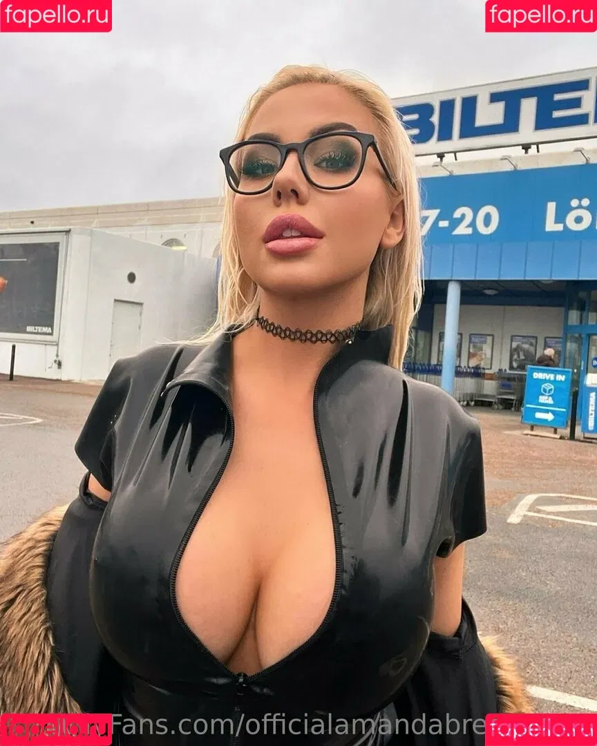 officialamandabredenfree Onlyfans Photo Gallery 