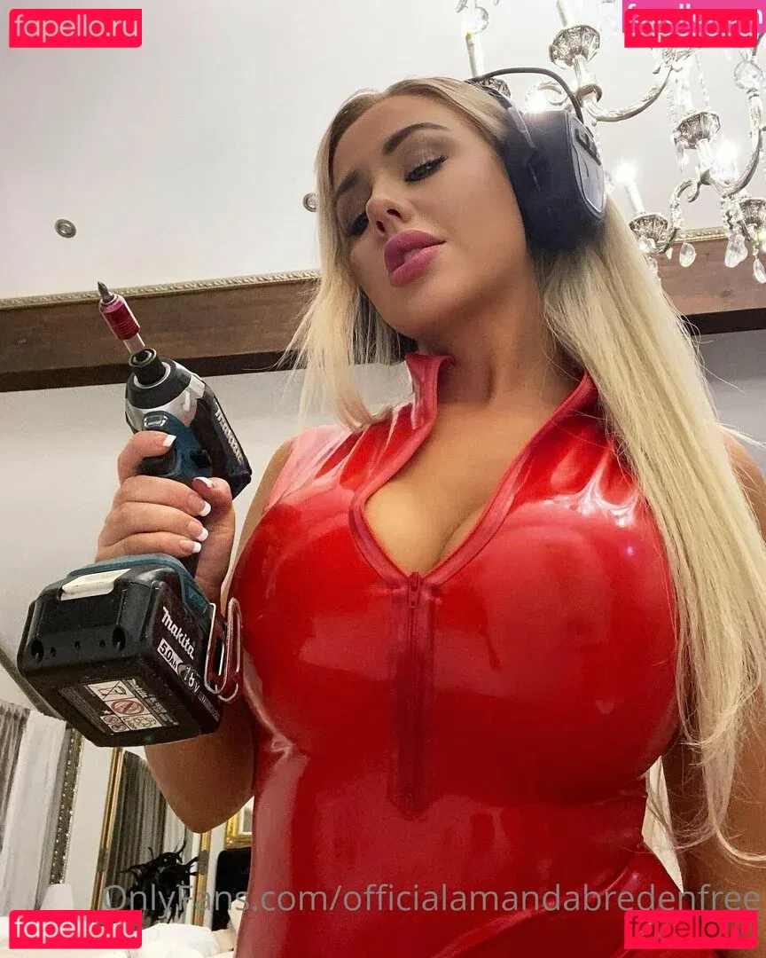 officialamandabredenfree Onlyfans Photo Gallery 