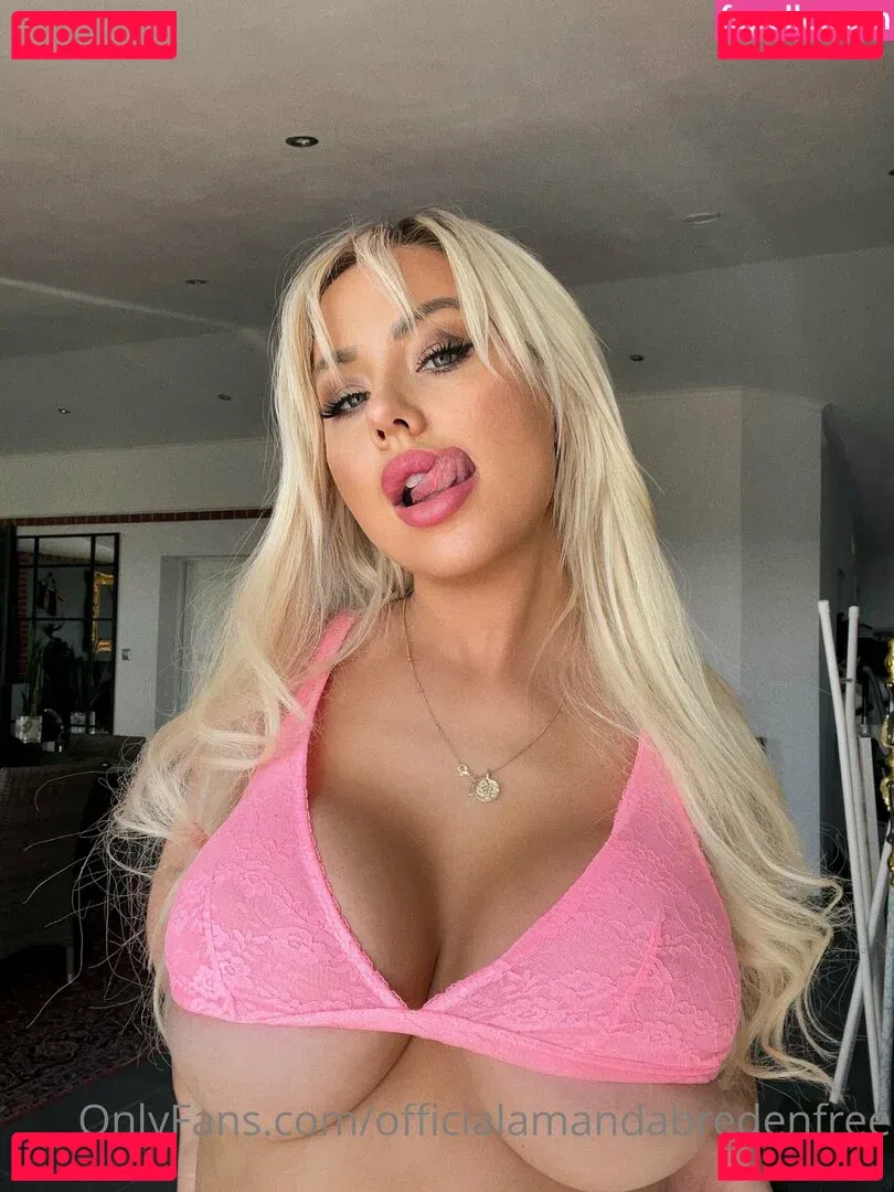 officialamandabredenfree Onlyfans Photo Gallery 