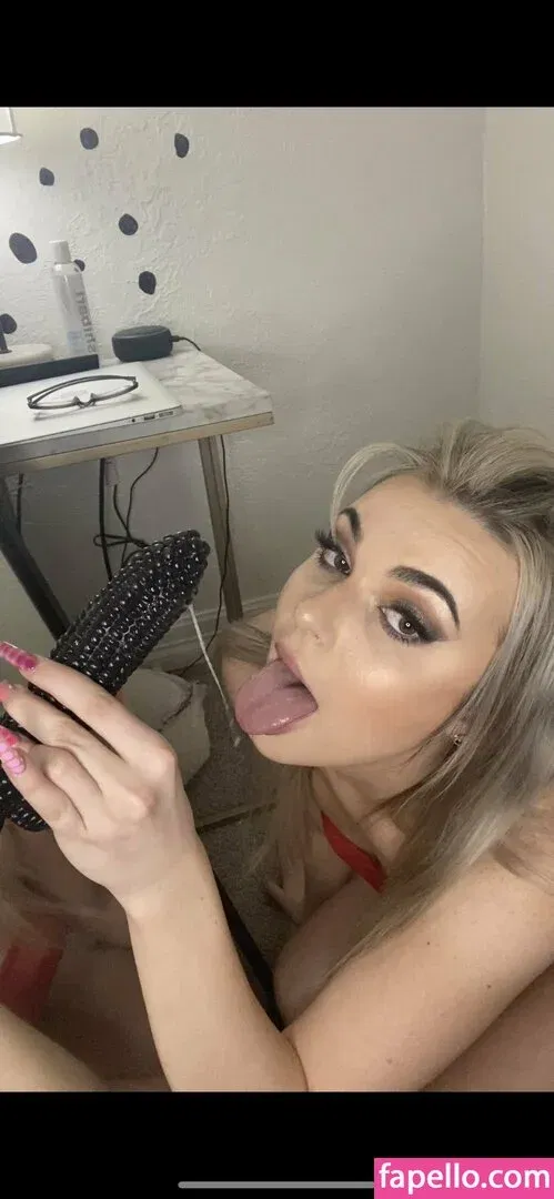 rawmisshoney Onlyfans Photo Gallery 