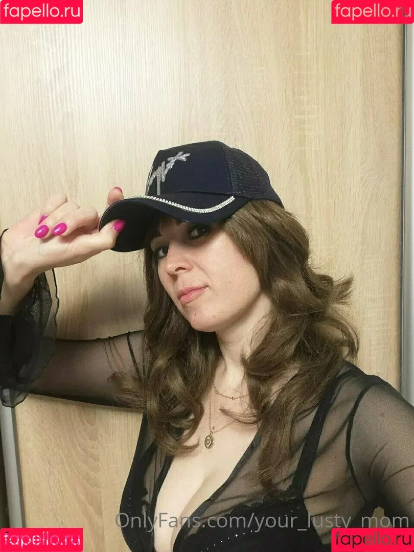 Your_lusty_mom Onlyfans Photo Gallery 