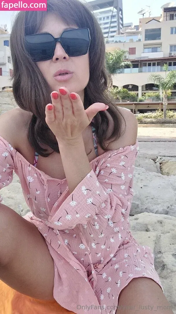 Your_lusty_mom Onlyfans Photo Gallery 