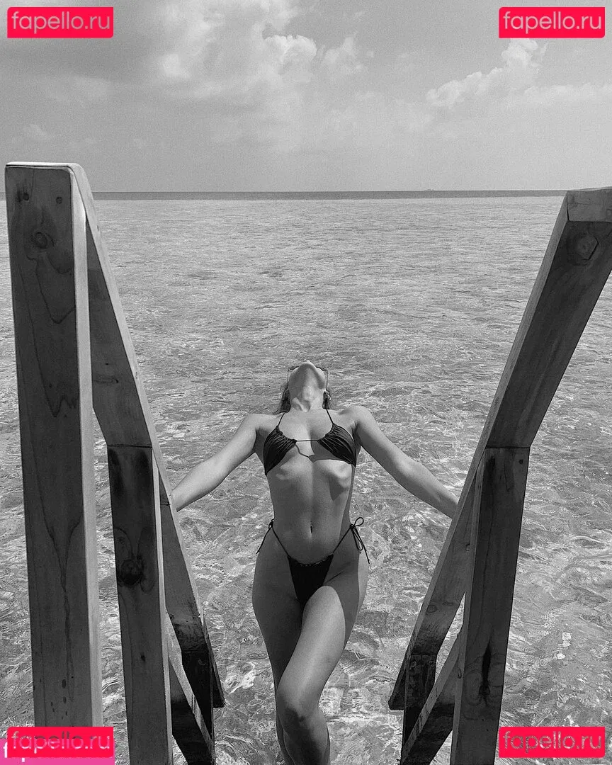 Demi Rawling Onlyfans Photo Gallery 