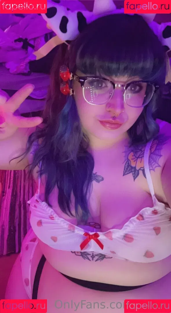 cowlil Onlyfans Photo Gallery 