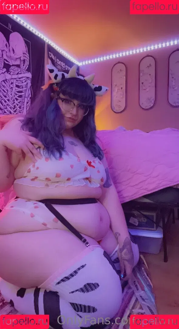 cowlil Onlyfans Photo Gallery 