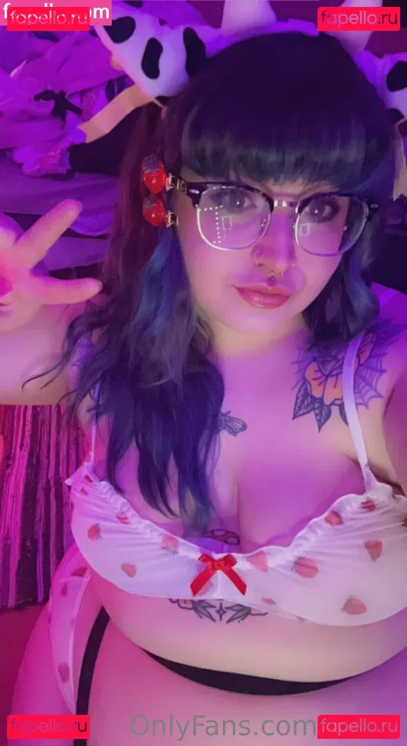 cowlil Onlyfans Photo Gallery 