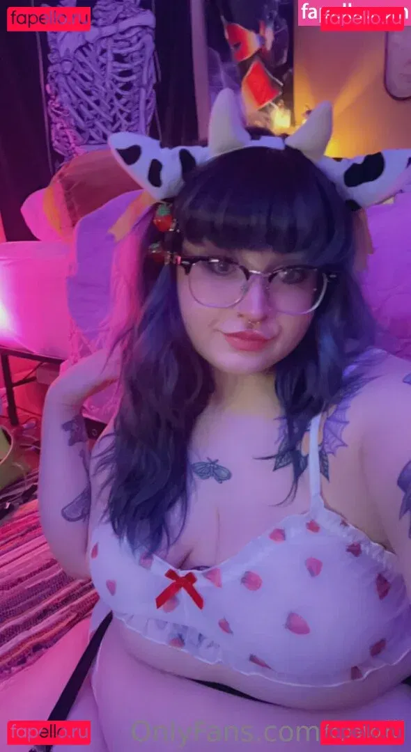 cowlil Onlyfans Photo Gallery 