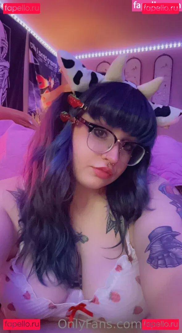 cowlil Onlyfans Photo Gallery 