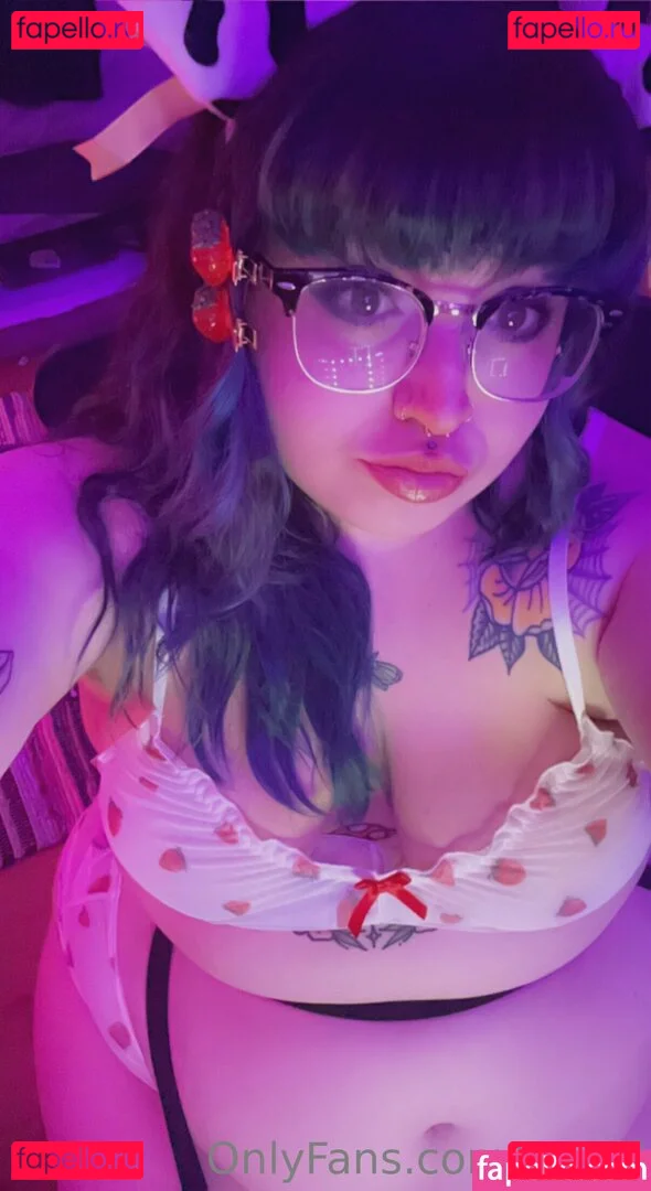 cowlil Onlyfans Photo Gallery 