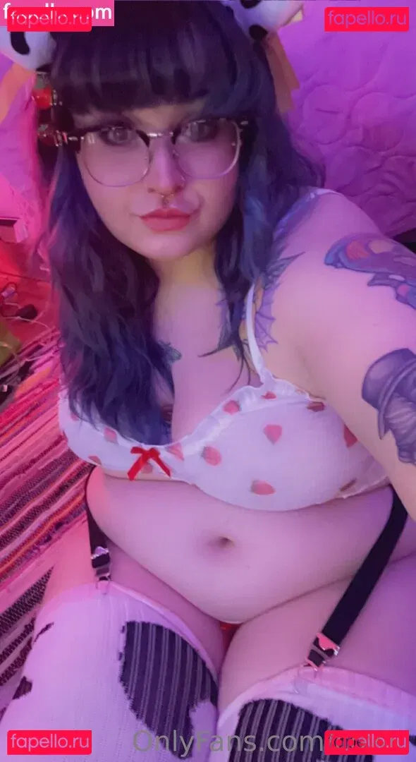 cowlil Onlyfans Photo Gallery 