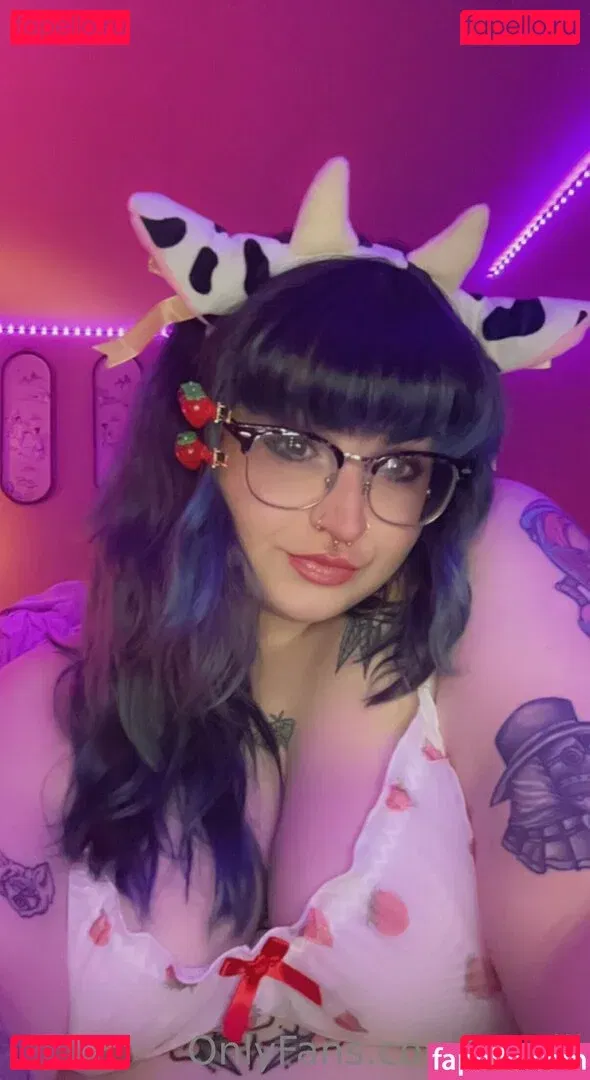 cowlil Onlyfans Photo Gallery 