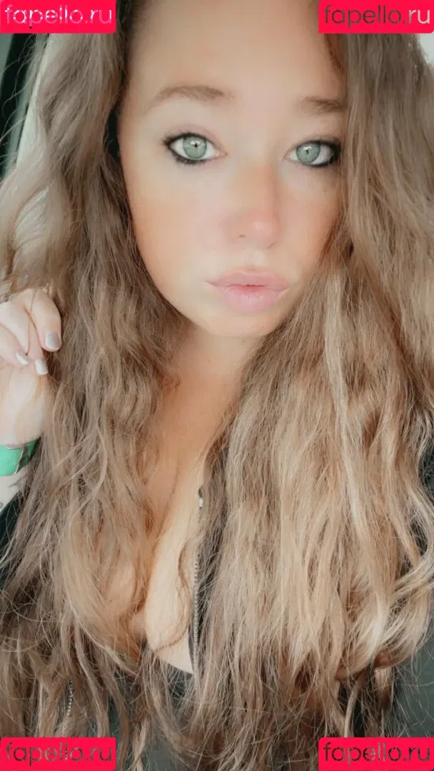 Ivy Mia Onlyfans Photo Gallery 
