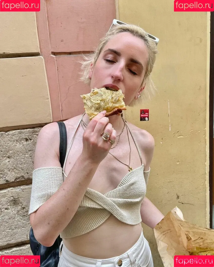 Zoe Lister Jones Onlyfans Photo Gallery 