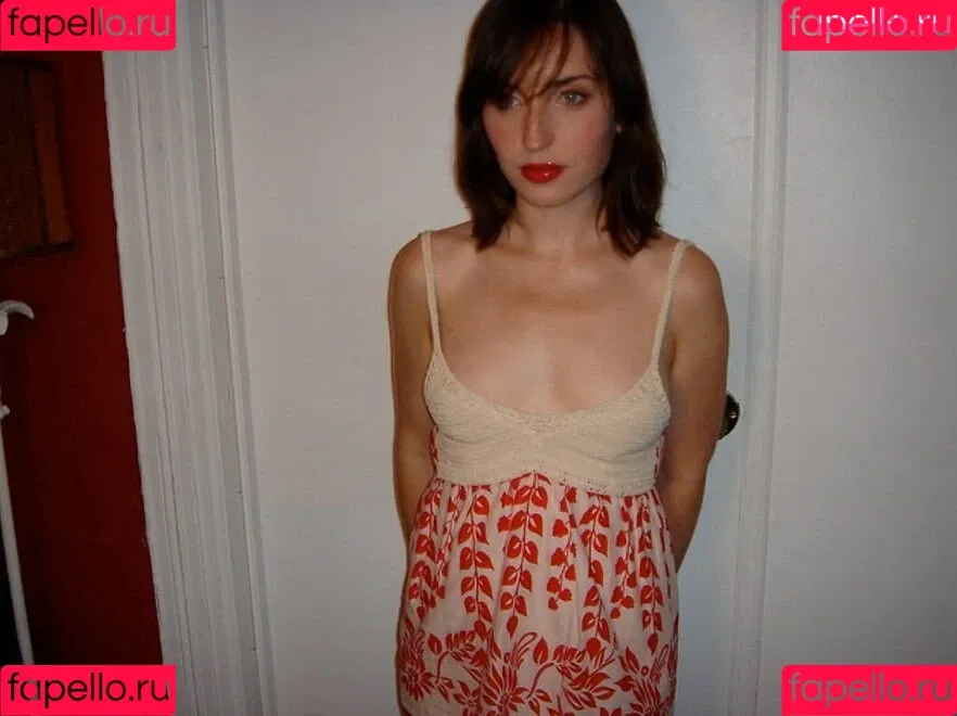 Zoe Lister Jones Onlyfans Photo Gallery 
