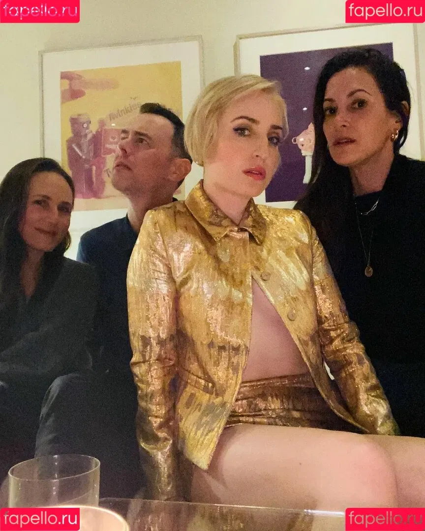 Zoe Lister Jones Onlyfans Photo Gallery 