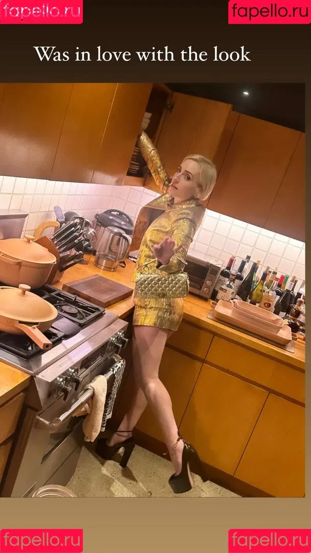 Zoe Lister Jones Onlyfans Photo Gallery 