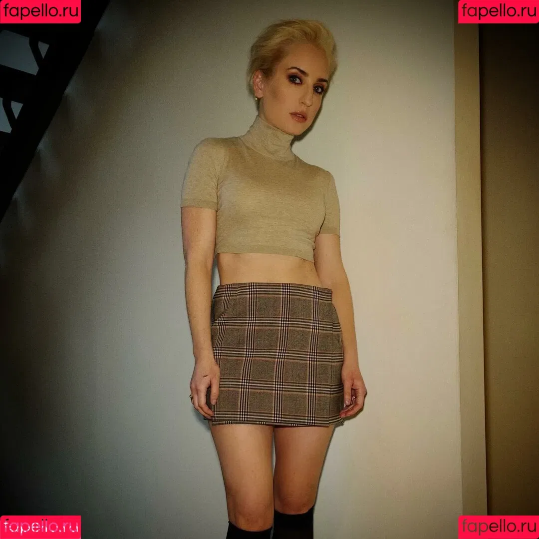 Zoe Lister Jones Onlyfans Photo Gallery 